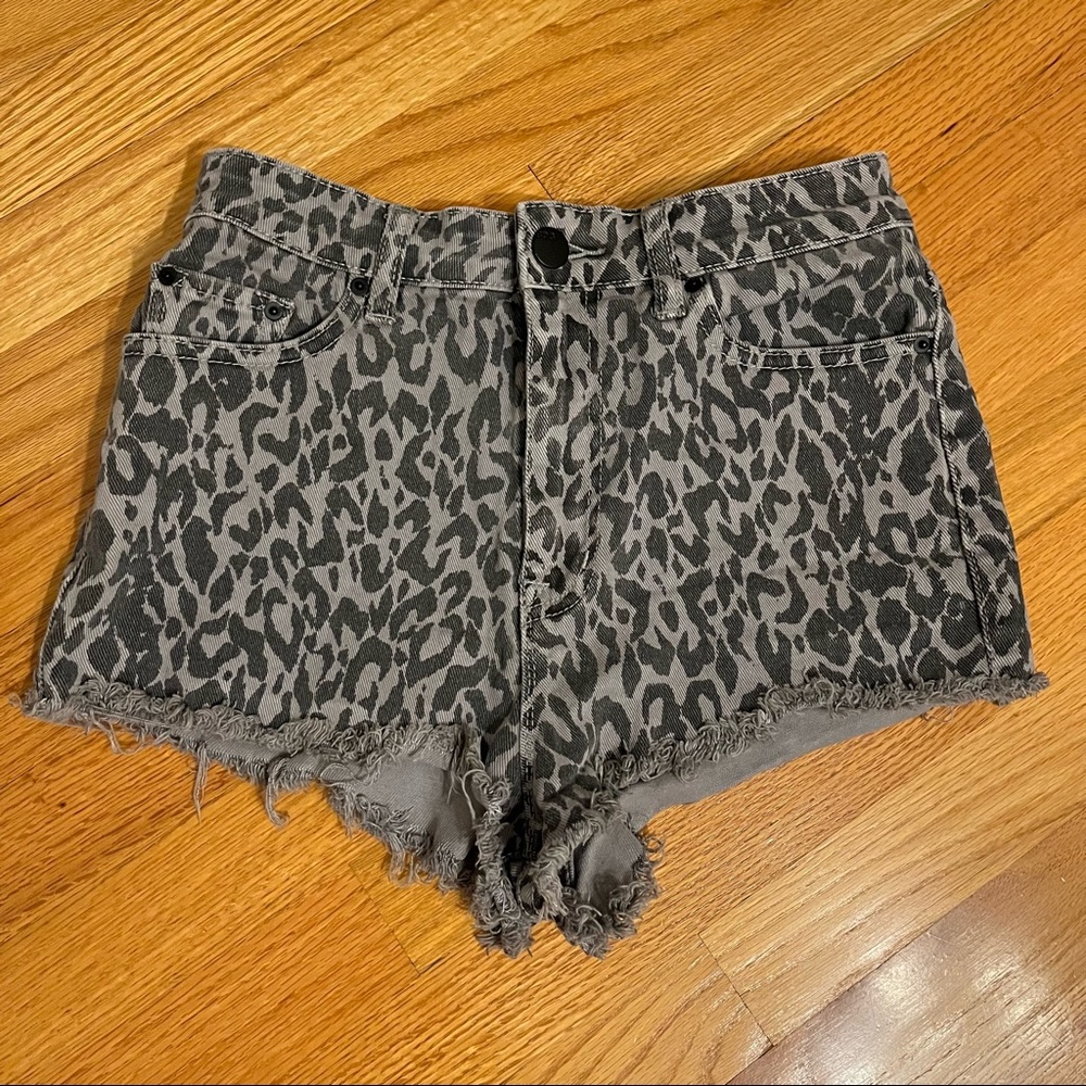BDG Grey cheetah print cut off shorts high rise cheeky size 29